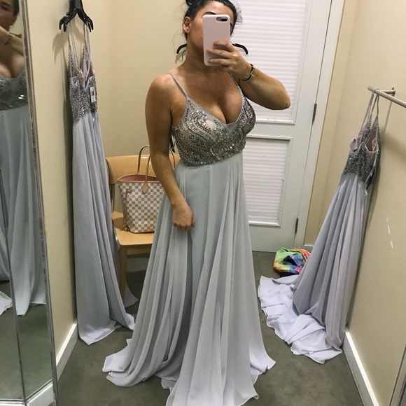 ❌SOLD IN BUNDLE❌ - Picture 3 of 8